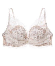 PEACH JOHN(�s�[�`�W����)�́y�T�C�Y�ʐ݌v�̋Ɍ��J�b�v�łQ�J�b�v�A�b�v�I�z���r�W���m�����C���[�u��(�u���W���[)