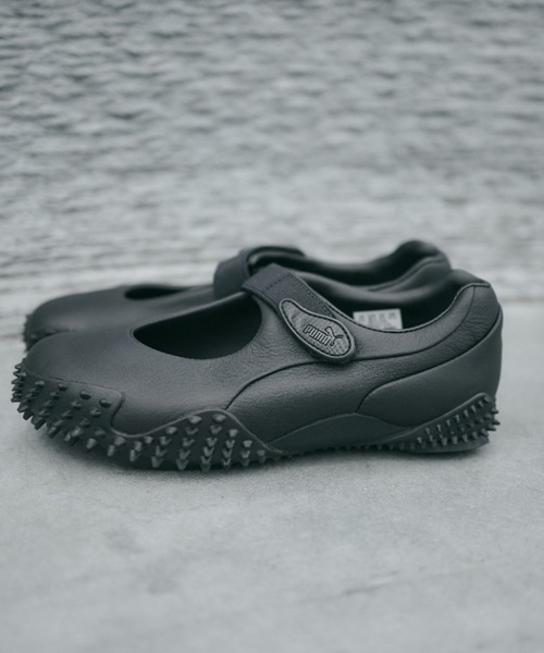 PUMA(プーマ)の「MOSTRO FEY LTH 403191-01(バレエシューズ・メンズ・ブラック・27.0cm/26.5cm/26.0cm/25.5cm/25.0cm/24.5cm/24.0cm/23.5cm/23.0cm/28.0cm/22.5cm/27.5cm/29.0cm/28.5cm/22.0cm)」の2枚目の写真