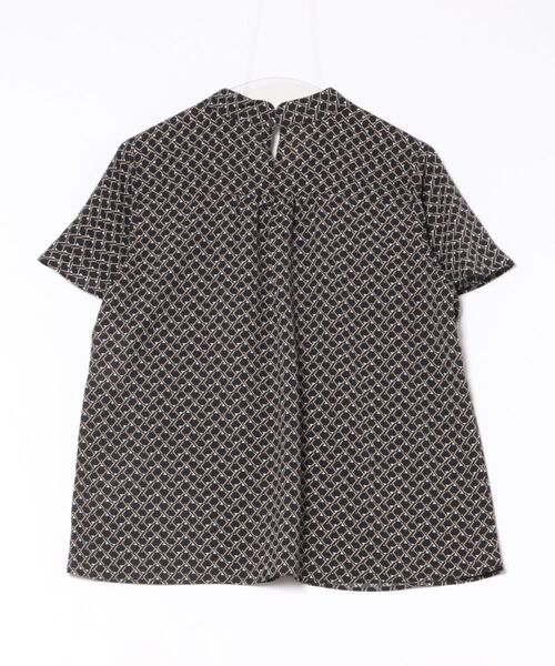 STRAWBERRY-FIELDS（ストロベリーフィールズ）の「レトロジオメトリック_幾何柄ブラウス（シャツ/ブラウス・レディース・ベージュ×ブラック/ブラック×ベージュ・2）」の3枚目の写真