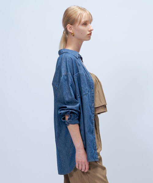 cloenc（クロエンス）の「【マシンウォッシュ】ライトウェイトデニムシャツ（シャツ/ブラウス・レディース・ネイビー/ブルー・02）」の7枚目の写真