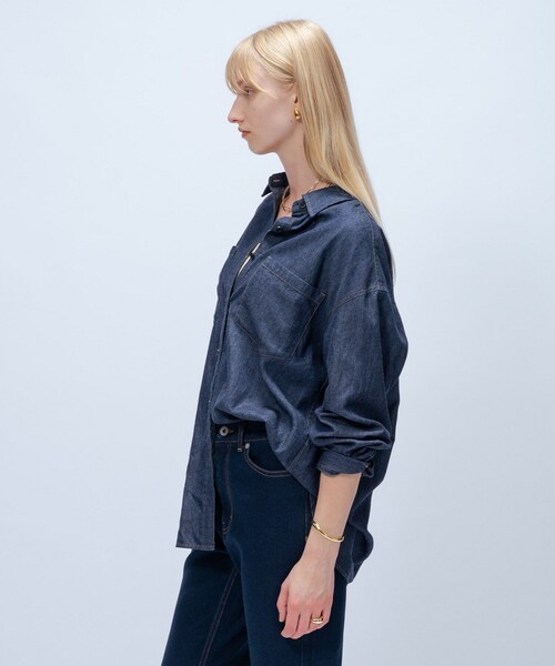 cloenc（クロエンス）の「【マシンウォッシュ】ライトウェイトデニムシャツ（シャツ/ブラウス・レディース・ネイビー/ブルー・02）」の17枚目の写真