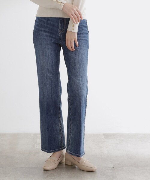 grove（グローブ）の「【美シルエット/選べる着丈】大人のためのソフトフレアーデニム（デニムパンツ・レディース・ネイビー/ブルー系その他/ブルー・03/02/00/01/04/05/22/23/21）」の3枚目の写真