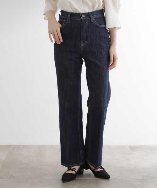 grove（グローブ）の「【美シルエット/選べる着丈】大人のためのソフトフレアーデニム（デニムパンツ・レディース・ネイビー/ブルー系その他/ブルー・03/02/00/01/04/05/22/23/21）」の16枚目の写真
