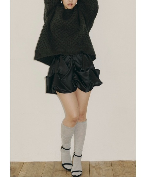 NOTREemor(ノートルエモア)の「drape mini skirt(スカート・レディース・ブラック/アイボリー・FREE)」の2枚目の写真