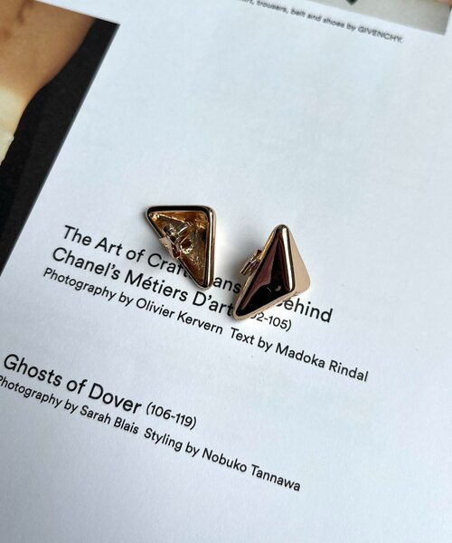 DouDou(ドゥドゥ)の「【インフルエンサーOKOCHI企画】トライアングルイヤリング(イヤリング・レディース・シルバー/ゴールド・FREE)」の9枚目の写真