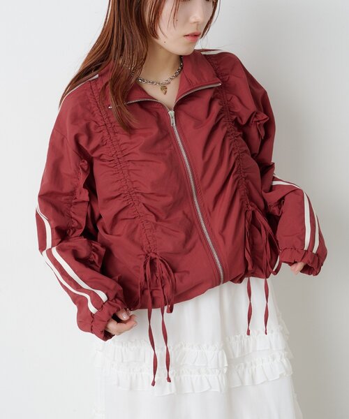 w closet（ダブルクローゼット）の「【25AW/2サイズ展開】リボンラインZIPブルゾン（ブルゾン・レディース・ネイビー/ボルドー/ピンク/アイボリー・SMALL/MEDIUM）」の4枚目の写真