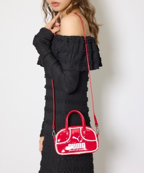rienda（リエンダ）の「PUMA 1976マイクログリップバッグ（ショルダーバッグ・レディース・ブラック/レッド・FREE）」の2枚目の写真