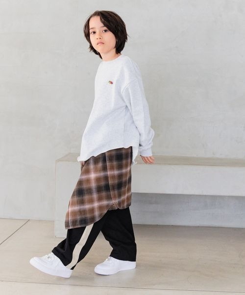 FRUIT OF THE LOOM（フルーツオブザルーム）の「【Fruit Of The Loom】別注スウェットプルオーバー(KIDS)（スウェット・キッズ・グリーン/オートミール/チャコール・110cm/120cm/130cm/140cm/150cm）」の7枚目の写真