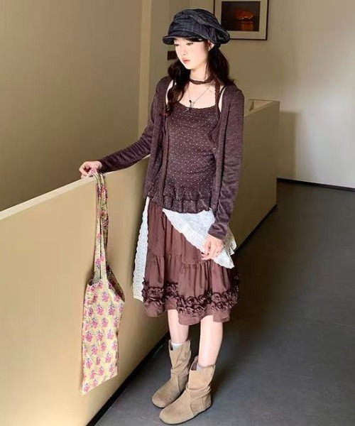 AsRiRe(アスリレイ)の「フリルドット柄キャミ&ニットカーディガン 3点セット(カーディガン/ボレロ・レディース・オートミール/ブラウン/ホワイト/ブラック/パープル・M)」の9枚目の写真