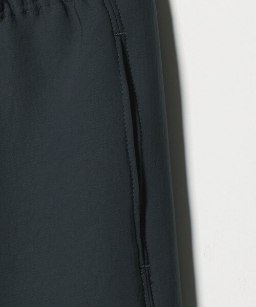 UNITED ARROWS & SONS by DAISUKE OBANA（ユナイテッドアローズアンドサンズバイダイスケオバナ）の「＜D.O UNITED ARROWS BY DAISUKE OBANA for WOMEN＞ Ⅰ CR WIDE PANTS/パンツ（その他パンツ・レディース・ブラック/ダークグリーン・M/S）」の21枚目の写真