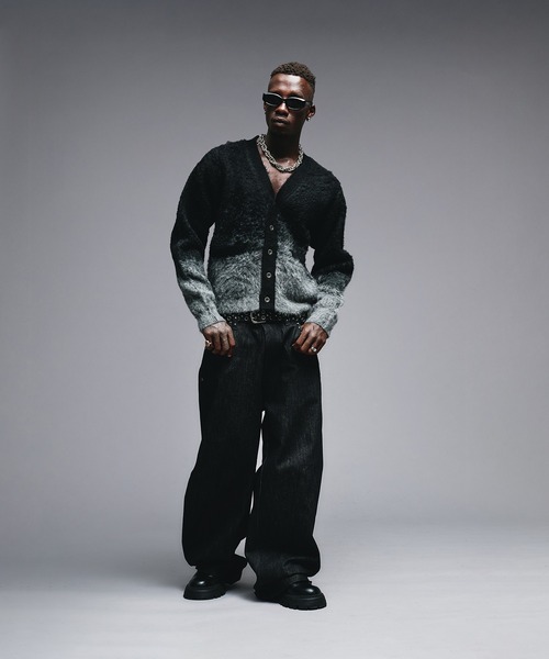ANDER HUNK(アンダーハンク)の「Metal button Gradation Cardigan/ メタルボタングラデーションカーディガン(カーディガン/ボレロ・メンズ・ブラウン/ブラック・LARGE/MEDIUM)」の20枚目の写真