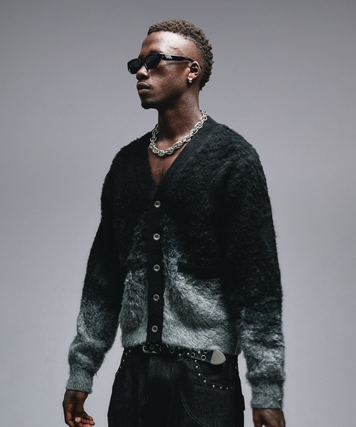 ANDER HUNK(アンダーハンク)の「Metal button Gradation Cardigan/ メタルボタングラデーションカーディガン(カーディガン/ボレロ・メンズ・ブラウン/ブラック・LARGE/MEDIUM)」の7枚目の写真