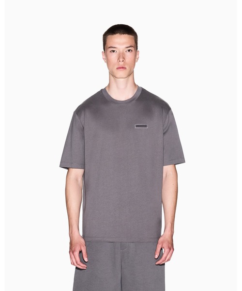 ARMANI EXCHANGE（アルマーニエクスチェンジ）の「【A|X アルマーニ エクスチェンジ】バックロゴ 半袖クルーネックTシャツ/REGULAR+（Tシャツ/カットソー・メンズ・ストーン/ブラック/チャコールグレー・LARGE/MEDIUM/SMALL/X-LARGE/X-SMALL/XX-LARGE）」の4枚目の写真