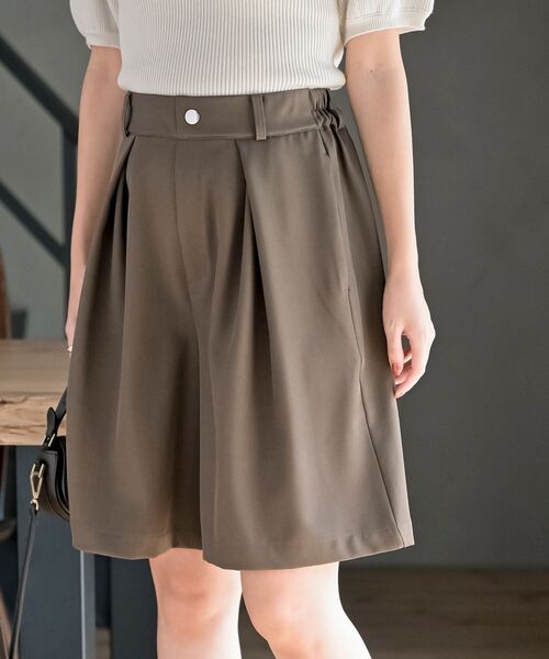 rps（アールピーエス）の「タックショートパンツ（その他パンツ・レディース・ブラック/ブラウン・フリー）」の2枚目の写真