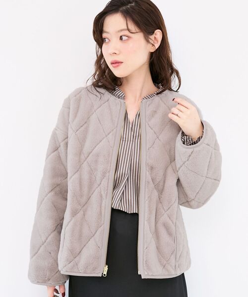 le.coeur blanc(ルクールブラン)の「リバーシブルタフタ×ファーキルトジャケット(その他アウター・レディース・グレイッシュベージュ/ブラウン・38)」の5枚目の写真