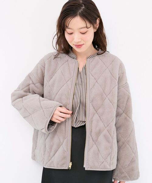 le.coeur blanc(ルクールブラン)の「リバーシブルタフタ×ファーキルトジャケット(その他アウター・レディース・グレイッシュベージュ/ブラウン・38)」の6枚目の写真