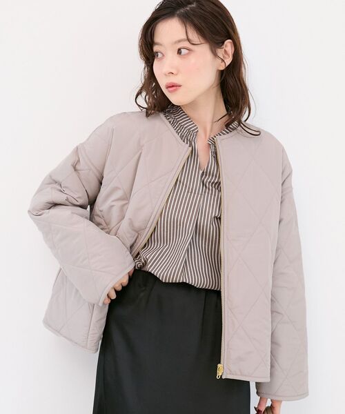 le.coeur blanc(ルクールブラン)の「リバーシブルタフタ×ファーキルトジャケット(その他アウター・レディース・グレイッシュベージュ/ブラウン・38)」の19枚目の写真