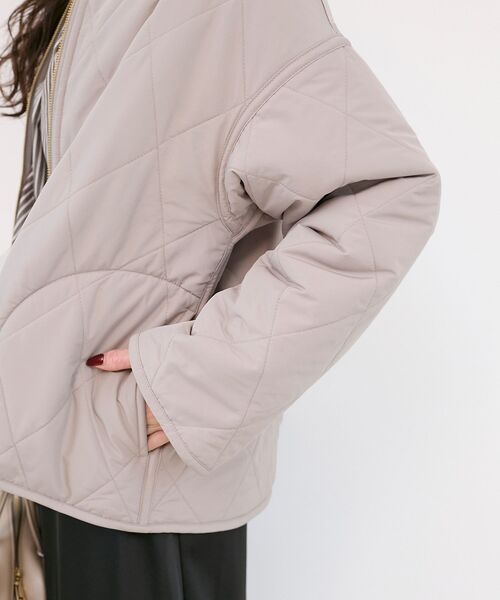 le.coeur blanc(ルクールブラン)の「リバーシブルタフタ×ファーキルトジャケット(その他アウター・レディース・グレイッシュベージュ/ブラウン・38)」の21枚目の写真