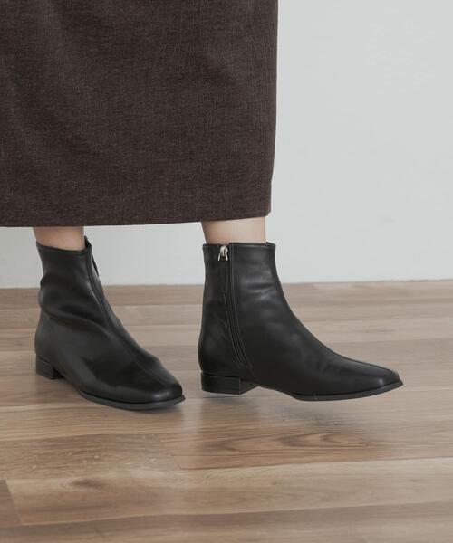 URBAN RESEARCH DOORS（アーバンリサーチドアーズ）の「スタイルアップブーツ（ブーツ・レディース・アイボリー/ブラック・37/36/38）」の4枚目の写真