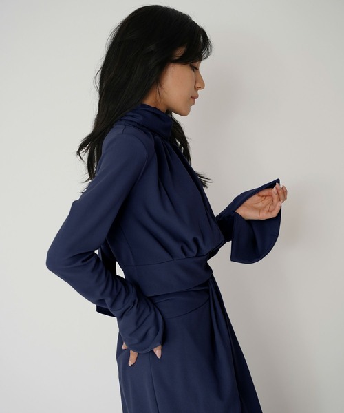 KINO THE KEI(キノザケイ)の「クロス ネック ボウタイ ブラウス ( セットアップ可 ) KINO THE KEI(シャツ/ブラウス・レディース・サックスブルー/ネイビー/ダークブラウン・フリー)」の18枚目の写真