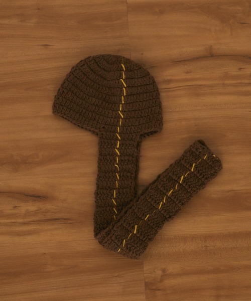 MERLOT（メルロー）の「カラーステッチマフラー付きニット帽（ニットキャップ/ビーニー・レディース・ブラウン/ホワイト・FREE）」の3枚目の写真