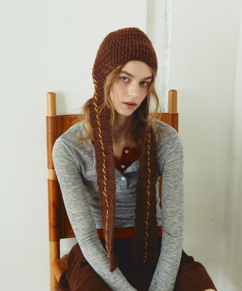 MERLOT（メルロー）の「カラーステッチマフラー付きニット帽（ニットキャップ/ビーニー・レディース・ブラウン/ホワイト・FREE）」の14枚目の写真