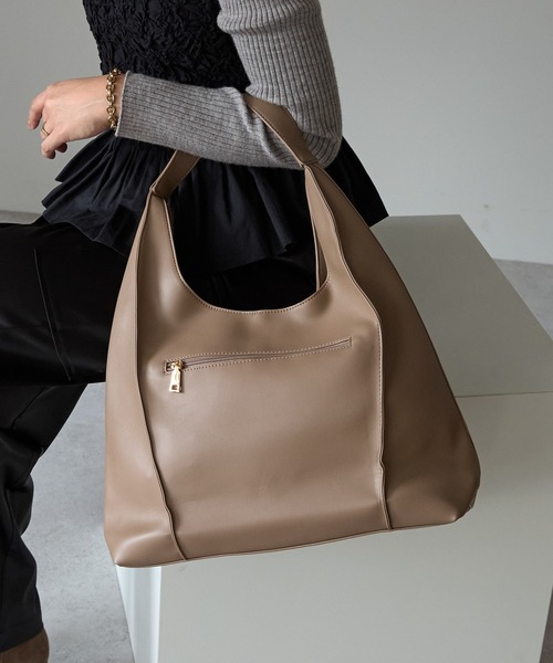 GUSCIO(グッシオ)の「【グッシオベーシック】ピンタックワンハンドルトートバッグ(トートバッグ・レディース・ベージュ/ダークブラウン/キャメル/ブラック・FREE)」の8枚目の写真