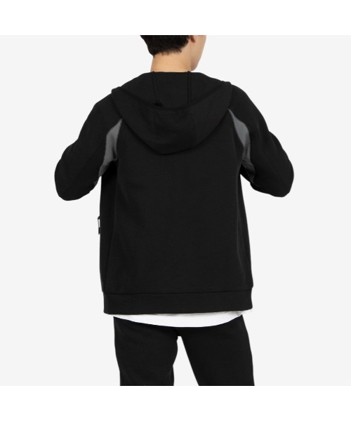 Reebok（リーボック）の「ジップフーディー / CONTRAST PANEL ZIP HOODY（パーカー・メンズ・ブラック/グレー・LARGE/MEDIUM/SMALL/X-LARGE）」の4枚目の写真