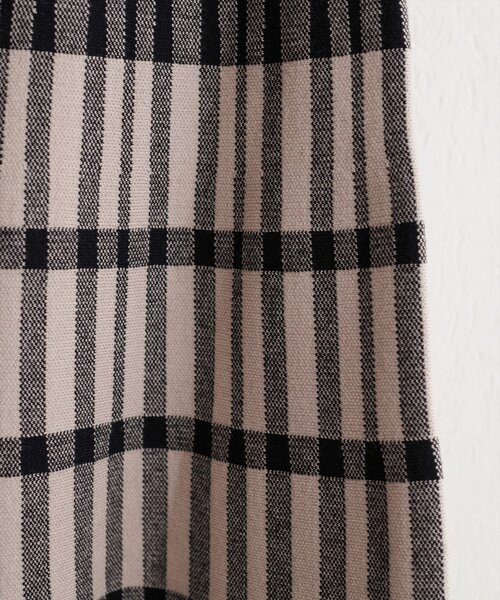 natural couture（ナチュラルクチュール）の「【WEB限定】カシュクールチェックニットワンピース（ワンピース・レディース・ベージュ/ブラウン/ブラック・FREE）」の20枚目の写真