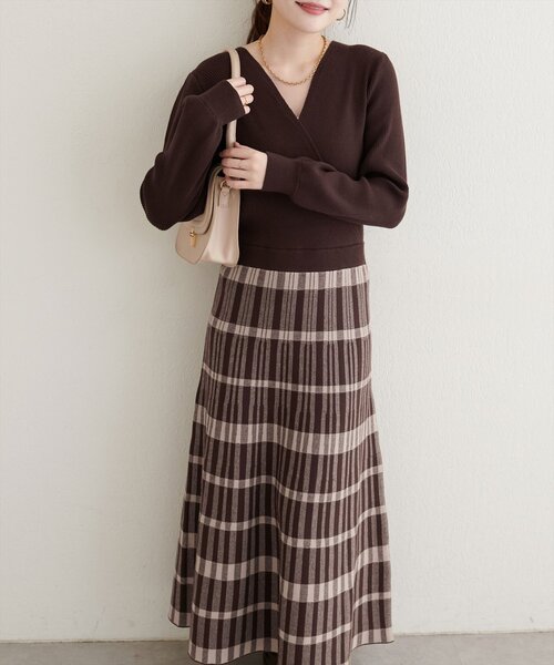 natural couture（ナチュラルクチュール）の「【WEB限定】カシュクールチェックニットワンピース（ワンピース・レディース・ベージュ/ブラウン/ブラック・FREE）」の21枚目の写真