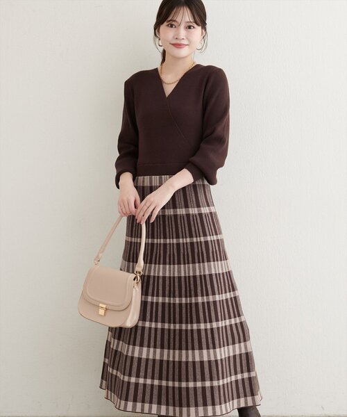 natural couture（ナチュラルクチュール）の「【WEB限定】カシュクールチェックニットワンピース（ワンピース・レディース・ベージュ/ブラウン/ブラック・FREE）」の22枚目の写真