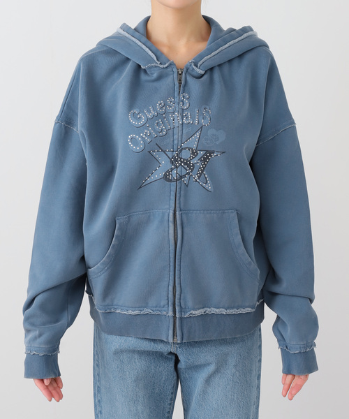 Guess（ゲス）の「GUESS/ゲス GO OS STAR RHINESTON HOODIE（パーカー・レディース・ブルー/ブラック・SMALL）」の2枚目の写真