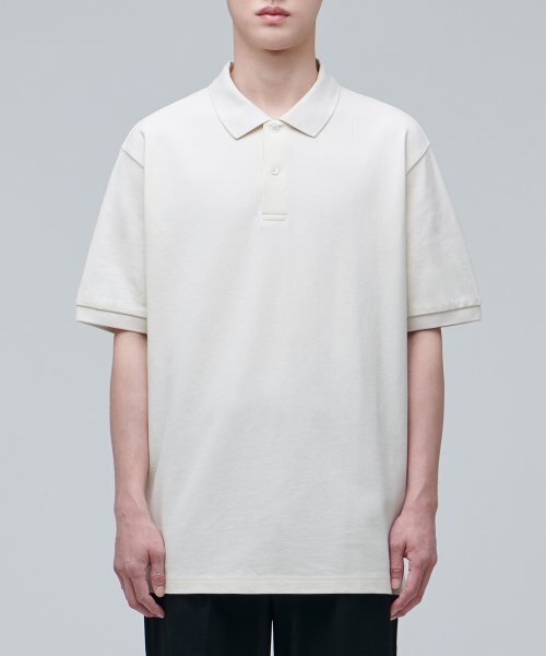 MUSINSA STANDARD（ムシンサスタンダード）の「リラックスフィットピケポロシャツ【クリーム】（ポロシャツ・メンズ・その他・SMALL/MEDIUM/LARGE/X-LARGE/XX-LARGE）」の2枚目の写真