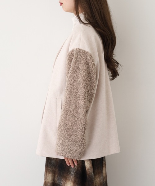 Anna Nicola(アンナニコラ)の「Anna Nicola ボア切替エコウールコート(ノーカラーコート・レディース・グレイッシュベージュ/ブラック/モカ・38)」の9枚目の写真