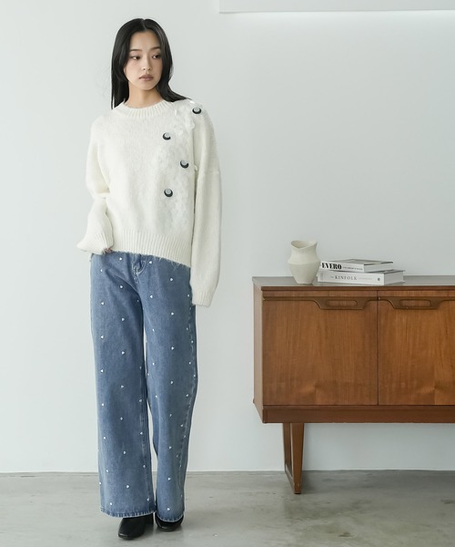 mili an deni（ミリアンデニ）の「スパンコールニットプルオーバー（ニット/セーター・レディース・オフホワイト/ブラック/ライトグレー・M）」の7枚目の写真