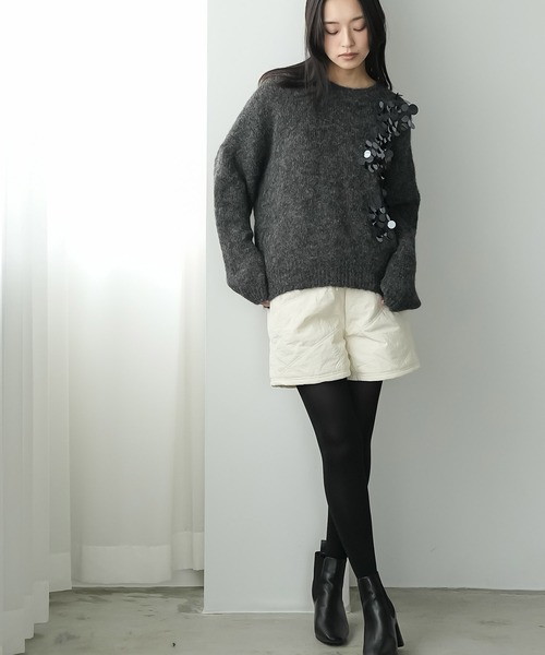 mili an deni（ミリアンデニ）の「スパンコールニットプルオーバー（ニット/セーター・レディース・オフホワイト/ブラック/ライトグレー・M）」の13枚目の写真