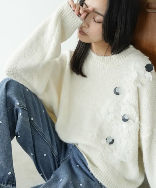 mili an deni（ミリアンデニ）の「スパンコールニットプルオーバー（ニット/セーター・レディース・オフホワイト/ブラック/ライトグレー・M）」の19枚目の写真