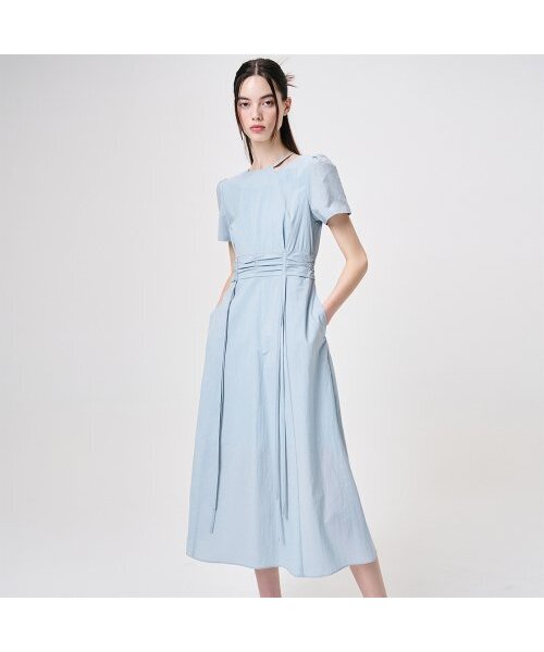 ETMON(エトモン)の「Neck Cut-Out Shirring Dress, Sky Blue(ワンピース・レディース・その他・MEDIUM/SMALL)」の6枚目の写真