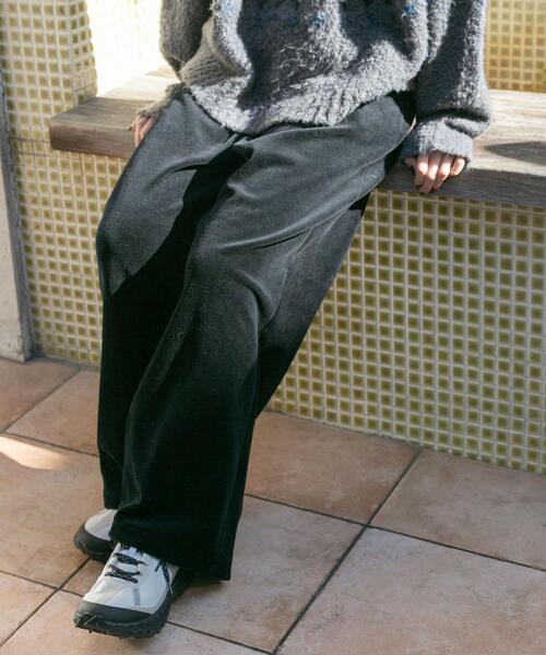 EKAL（エカル）の「ベロアストレートパンツ（その他パンツ）」 - WEAR