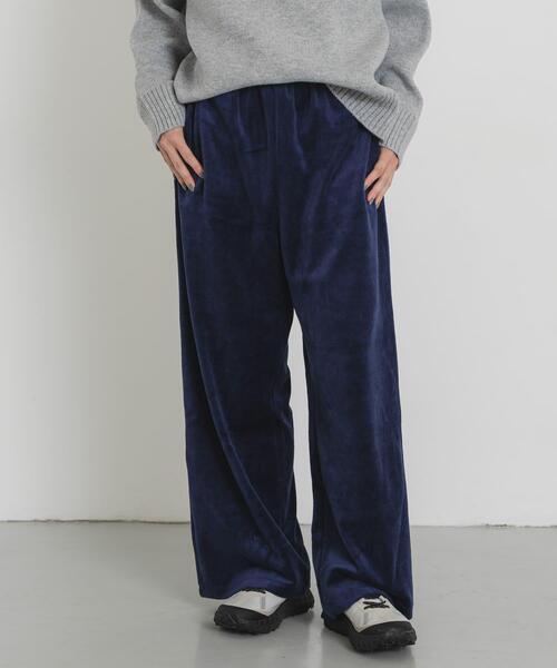 EKAL（エカル）の「ベロアストレートパンツ（その他パンツ・レディース・ネイビー/ブラック・ONE）」の22枚目の写真