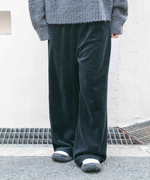 EKAL（エカル）の「ベロアストレートパンツ（その他パンツ・レディース・ネイビー/ブラック・ONE）」の16枚目の写真