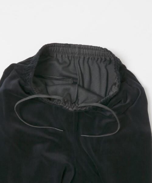 EKAL（エカル）の「ベロアストレートパンツ（その他パンツ・レディース・ネイビー/ブラック・ONE）」の8枚目の写真