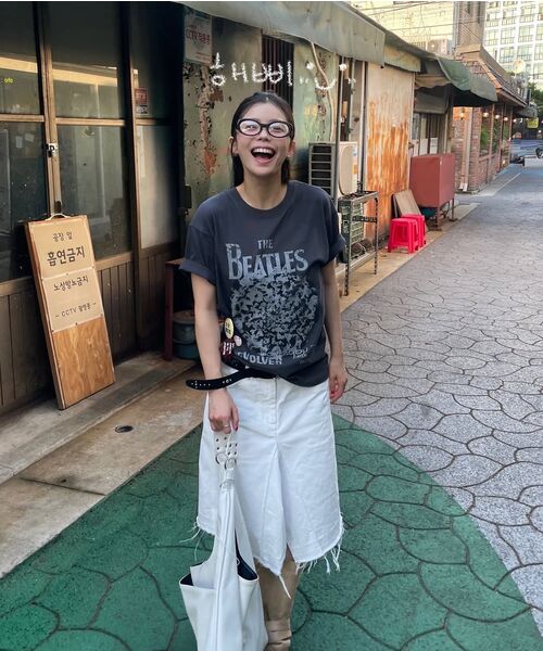 MAINBOOTH（メインブース）の「[ビートルズ] リボルバーTシャツ(チャコール)（Tシャツ/カットソー・レディース・その他・2/3/1）」の14枚目の写真