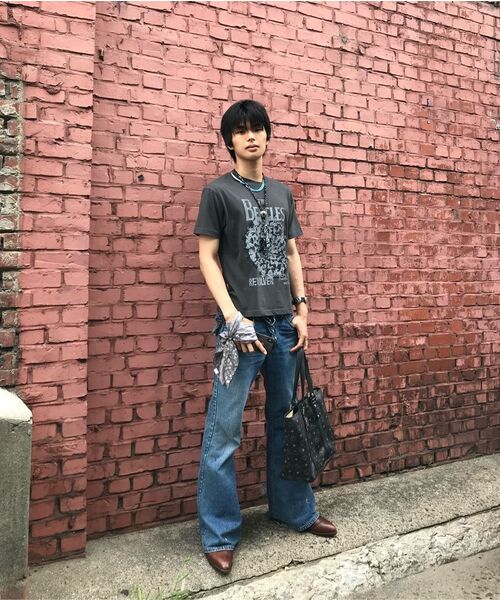 MAINBOOTH（メインブース）の「[ビートルズ] リボルバーTシャツ(チャコール)（Tシャツ/カットソー・レディース・その他・2/3/1）」の6枚目の写真