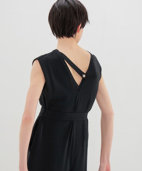 DRESSLAVE（ドレスレイブ）の「accent Vneck combinaison(アクセント Vネックコンビネゾン)（サロペット/オーバーオール・レディース・ブラック/ベージュ・38）」の6枚目の写真