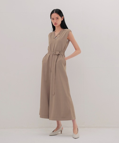 DRESSLAVE（ドレスレイブ）の「accent Vneck combinaison(アクセント Vネックコンビネゾン)（サロペット/オーバーオール・レディース・ブラック/ベージュ・38）」の9枚目の写真