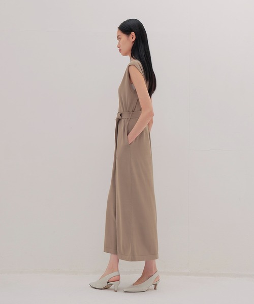 DRESSLAVE（ドレスレイブ）の「accent Vneck combinaison(アクセント Vネックコンビネゾン)（サロペット/オーバーオール・レディース・ブラック/ベージュ・38）」の10枚目の写真