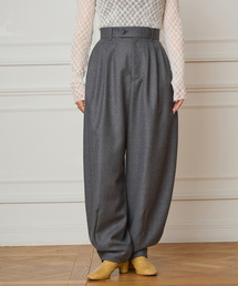 IENA LA BOUCLE（イエナラブークル）の「IENA LA BOUCLE ウールサキソニータックバレルパンツ（スラックス）」