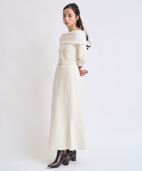 NOELA(ノエラ)の「フェザートリム配色ドッキングワンピース(ワンピース・レディース・モカ/グレー/オフホワイト・フリー)」の5枚目の写真