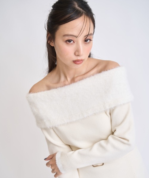 NOELA(ノエラ)の「フェザートリム配色ドッキングワンピース(ワンピース・レディース・モカ/グレー/オフホワイト・フリー)」の11枚目の写真